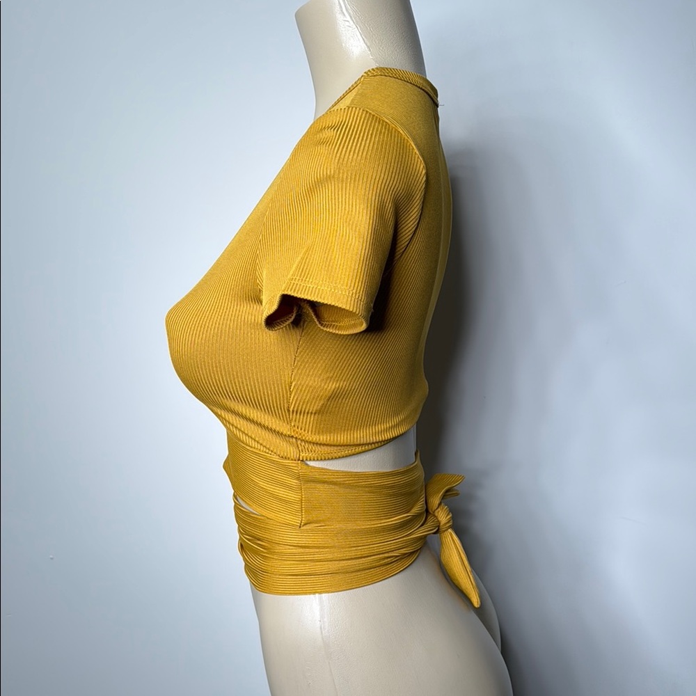Yellow Ribbed Crop Top - Picture 3 of 4